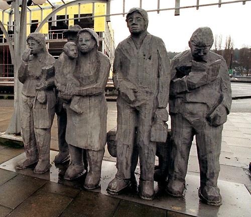 Richard Beyer carved a lot of stone, but he is better known for his cast metal work. This one, “Waiting for the Interurban”, is his 1978 cast aluminum installation in the Fremont neighborhood of Seattle. 